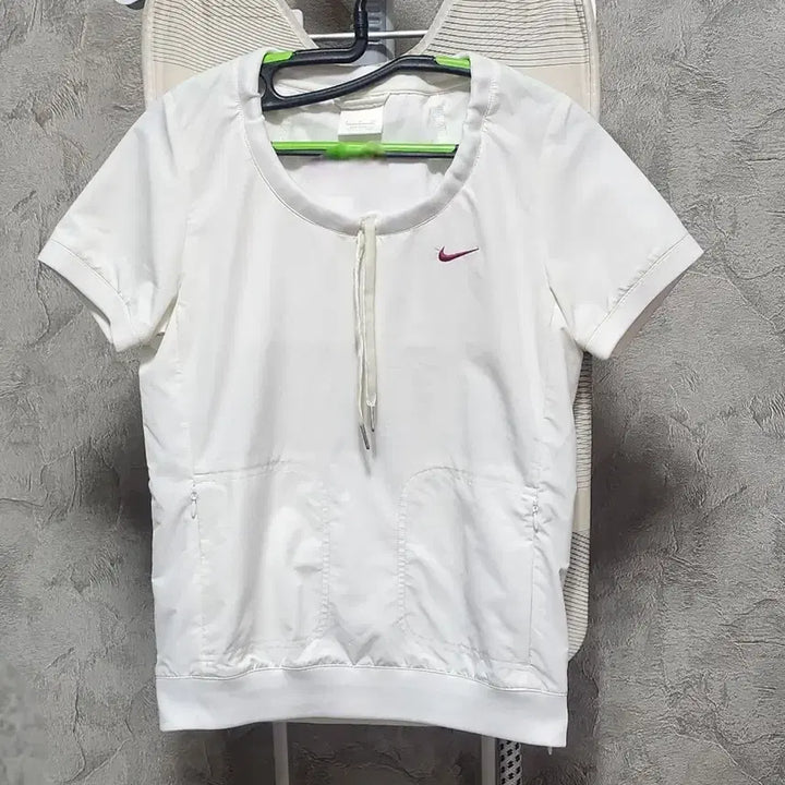 [BUNJANG] Nike White Short Sleeve T-Shirt / 나이키 화이트 반팔 티셔츠