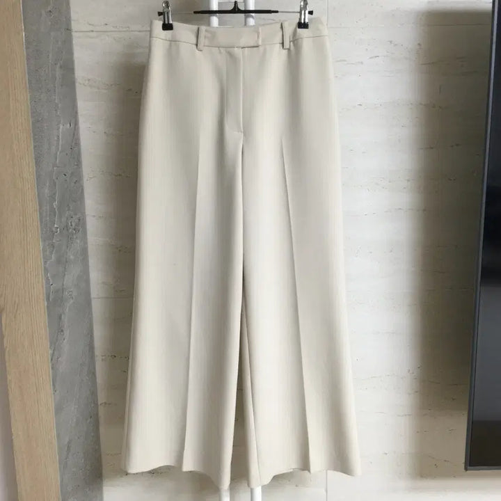 [BUNJANG] ORR Wide Slacks Ivory (Size S) / ORR 오르 와이드 슬랙스 S
