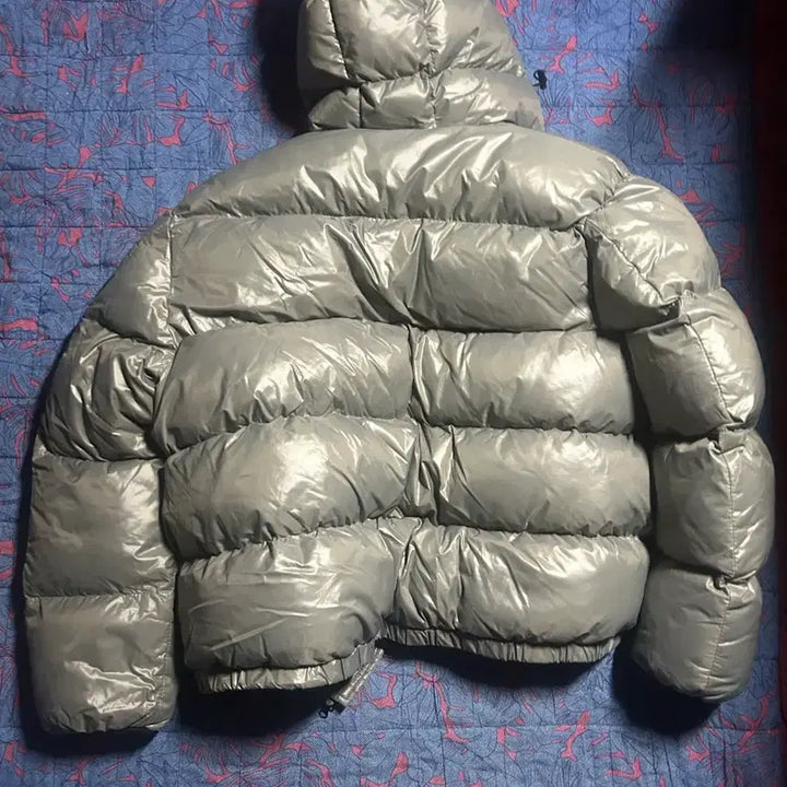 [BUNJANG] Interacket Glossy Wellon Hooded Padded Jacket / 인터라켓 글로시 웰론 후드패딩