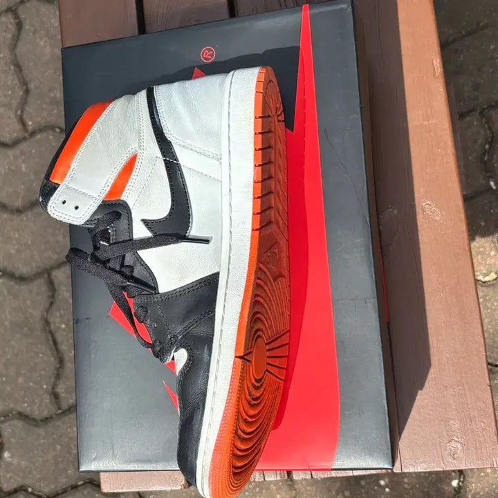 [BUNJANG] Nike Air Jordan 1 Retro High OG Sneakers / 나이키 에어 조던1 레트로 하이 OG 285mm 풀박스 판매
