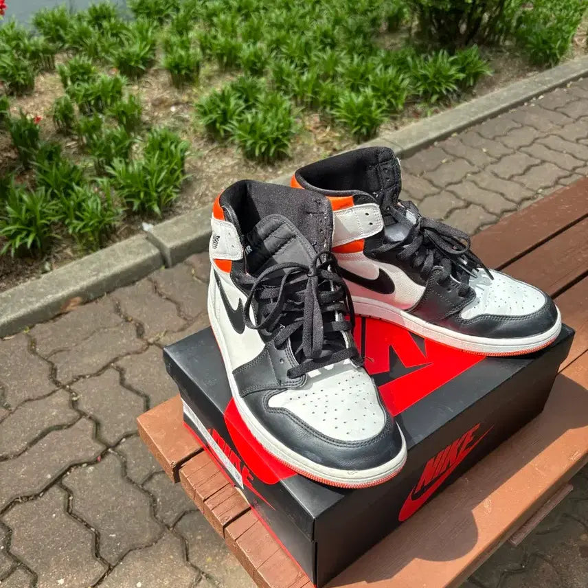 [BUNJANG] Nike Air Jordan 1 Retro High OG Sneakers / 나이키 에어 조던1 레트로 하이 OG 285mm 풀박스 판매