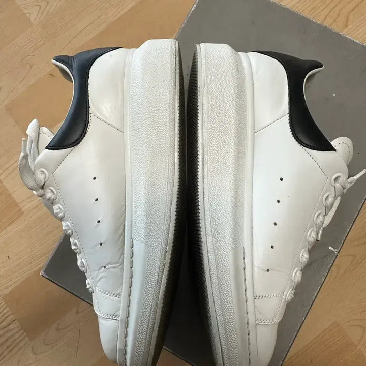 [BUNJANG] Alexander McQueen Oversized Sole Sneakers (Size 41) / [판매]알렉산더 맥퀸 / 오버솔 / 41