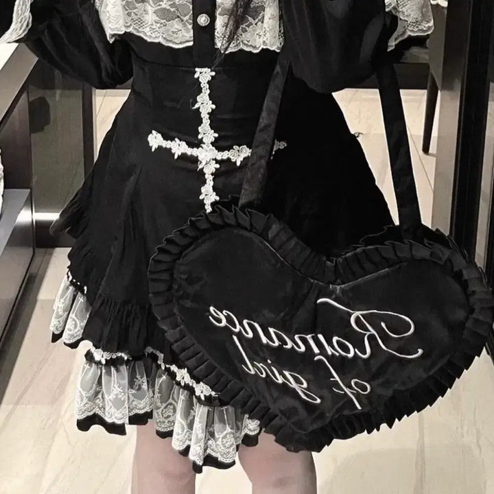 [BUNJANG] KittyBxllet Cross Lace Mini Skirt / KittyBxllet 지뢰계 크로스 레이스 미니스커트(3컬러)예약판매
