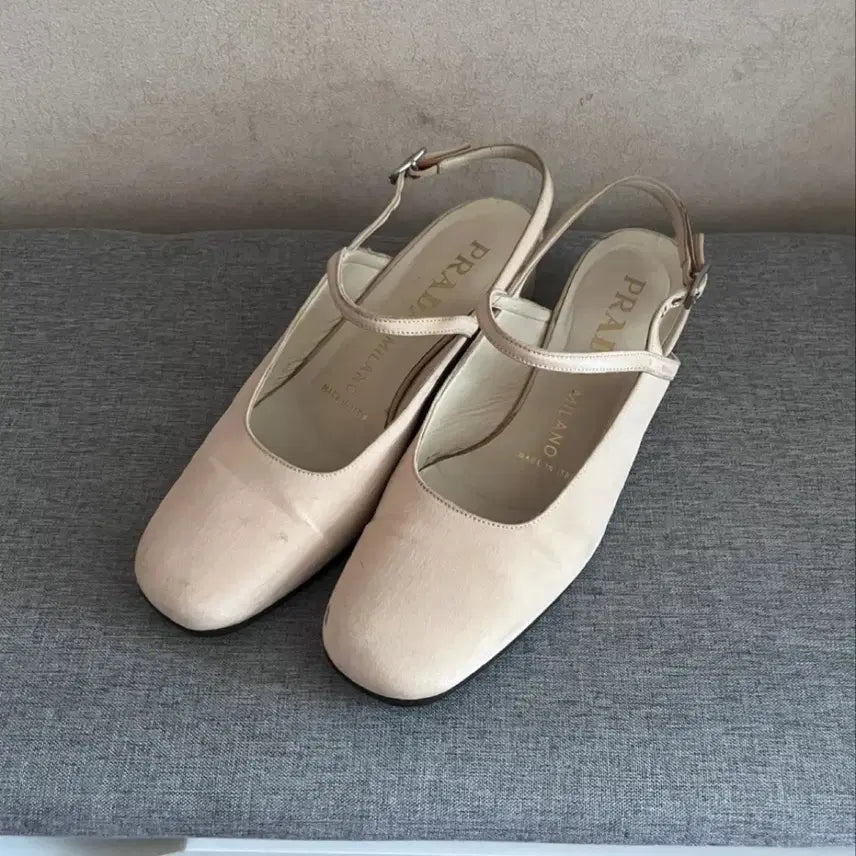 [BUNJANG] Prada Satin Mary Jane Shoes Beige Size 36 / 프라다 새틴 메리제인 베이지 36 빈티지