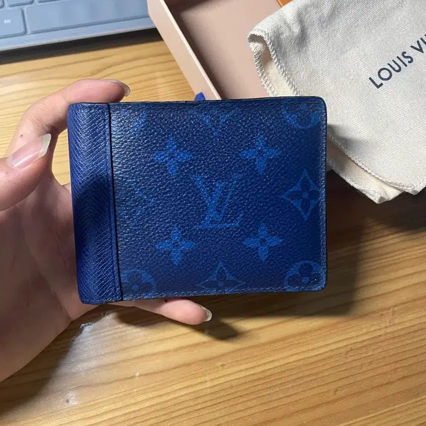 [BUNJANG] Louis Vuitton Taigarama Monogram Bifold Wallet Blue / [정품] 루이비통 타이가라마 모노그램 반지갑 블루