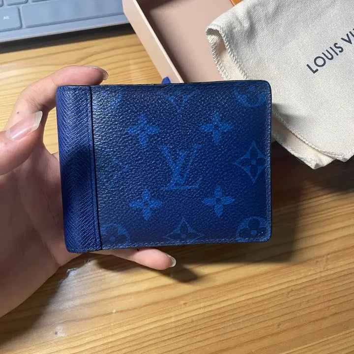 [BUNJANG] Louis Vuitton Taigarama Monogram Bifold Wallet Blue / [정품] 루이비통 타이가라마 모노그램 반지갑 블루
