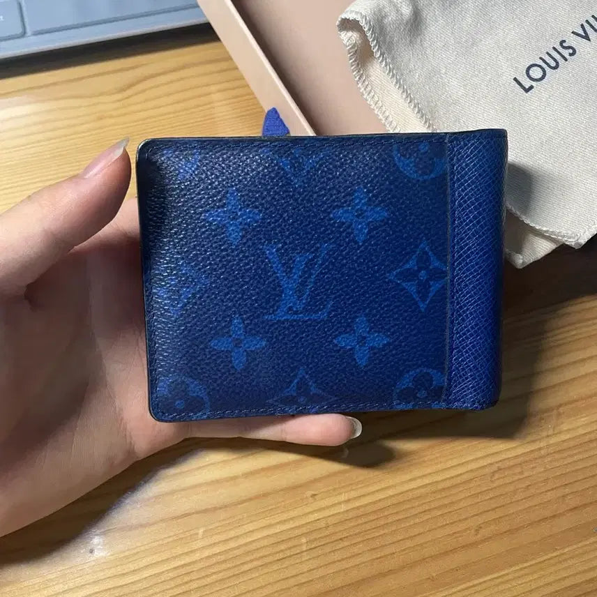 [BUNJANG] Louis Vuitton Taigarama Monogram Bifold Wallet Blue / [정품] 루이비통 타이가라마 모노그램 반지갑 블루