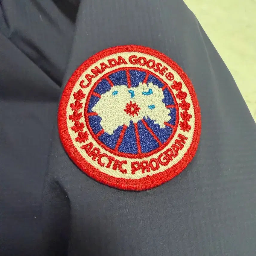 [BUNJANG] Canada Goose Lodge Hoody Padded Jacket / 캐나다구스 롯지 후디 패딩 M
