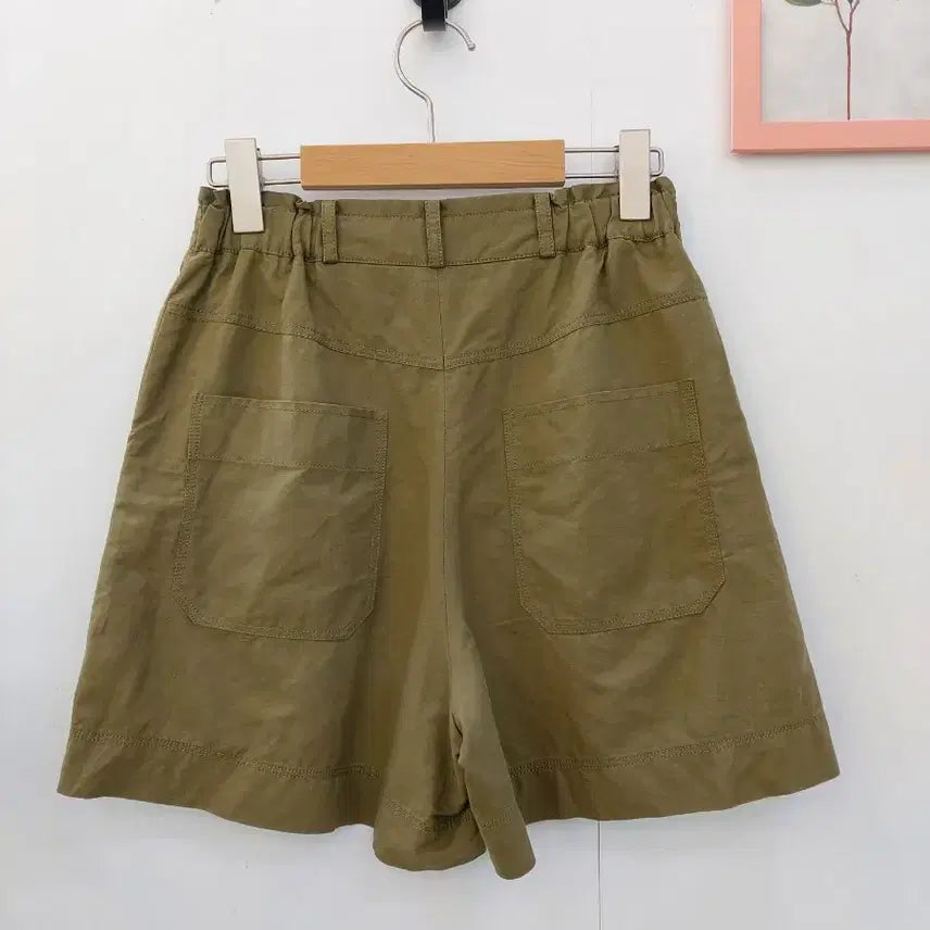 [BUNJANG] Atelier Vanessa Bruno Linen Shorts Khaki Size 55 / 아떼바네사브루노 카키색 린넨 반바지 55