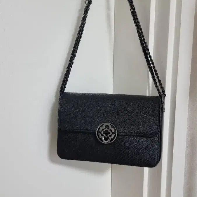 [BUNJANG] Oryany Gerard Black Crossbody Bag / 오야니 제라드 블랙 크로스백