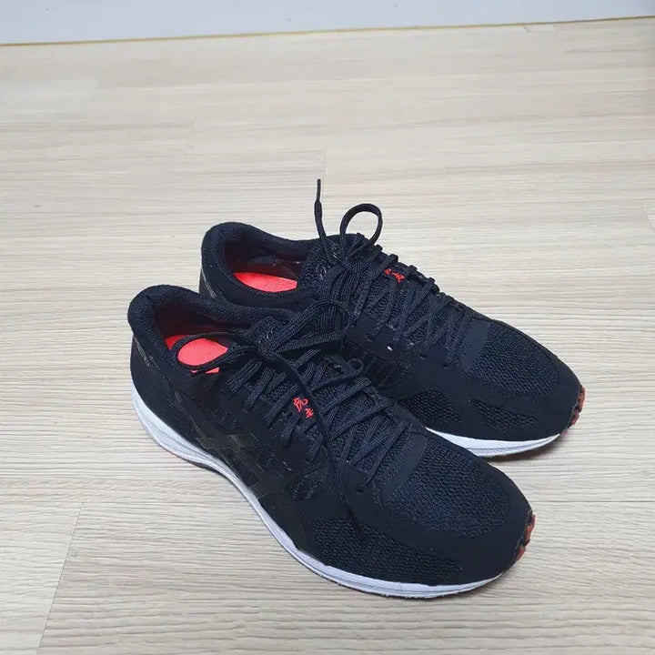 [BUNJANG] Asics Tartherzeal 6 Running Shoes / 아식스 타사질 6 러닝화 250