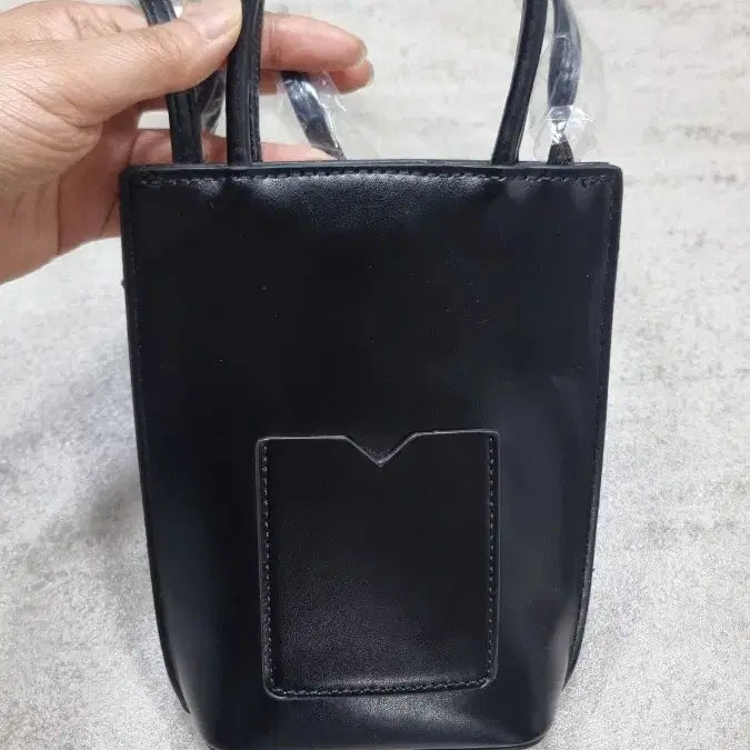 [BUNJANG] Vera Wang Black Mini Tote Bag Crossbody / 베라왕 블랙 미니 토트백 크로스백