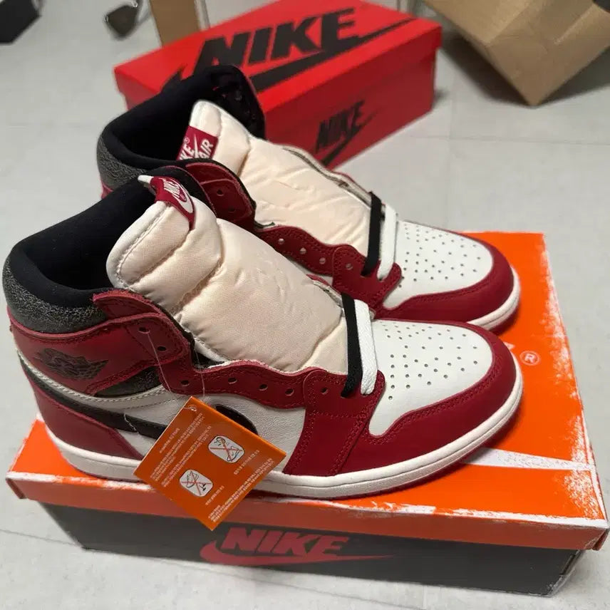 [BUNJANG] Air Jordan 1 High Chicago (2022) - Size 275 / [오늘사면30에 드림]조던1시카고 275사이주