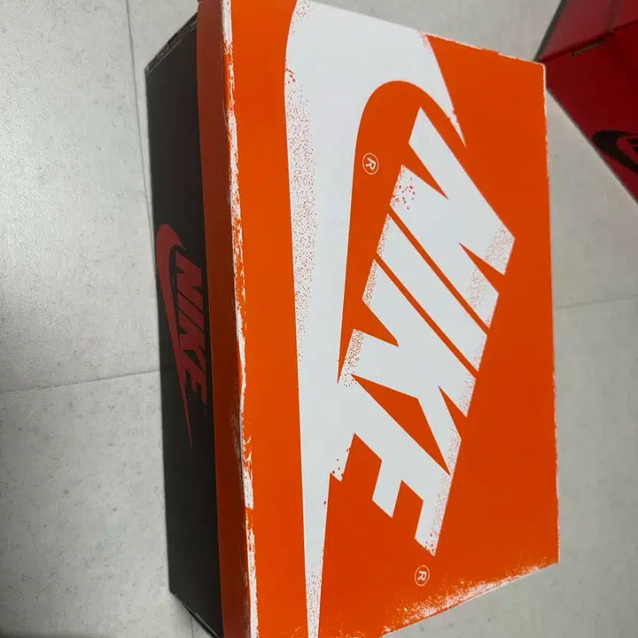 [BUNJANG] Air Jordan 1 High Chicago (2022) - Size 275 / [오늘사면30에 드림]조던1시카고 275사이주