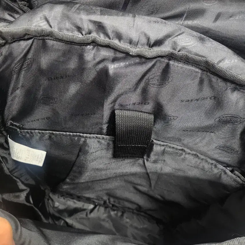 [BUNJANG] Dickies Black Backpack / 디키즈 블랙 백팩