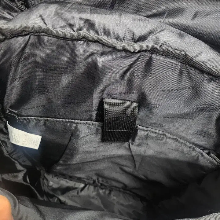 [BUNJANG] Dickies Black Backpack / 디키즈 블랙 백팩