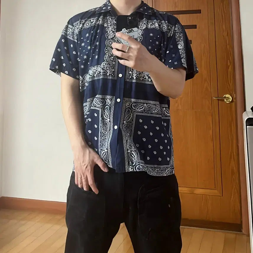 [BUNJANG] Apartment Bandana Short Sleeve Shirt / 아파트먼트 반다나 반팔셔츠