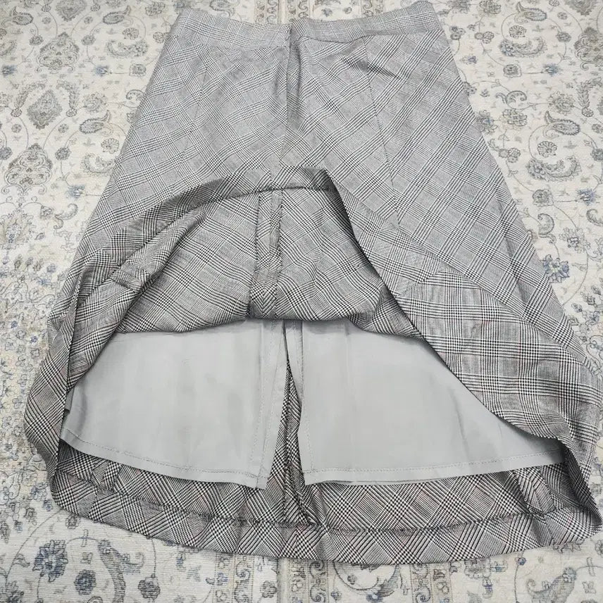 [BUNJANG] Burberry Tartan A-Line Skirt Size 36 (26-27) / 버버리 타탄체크 A라인 스커트 36사이즈 (26-27)