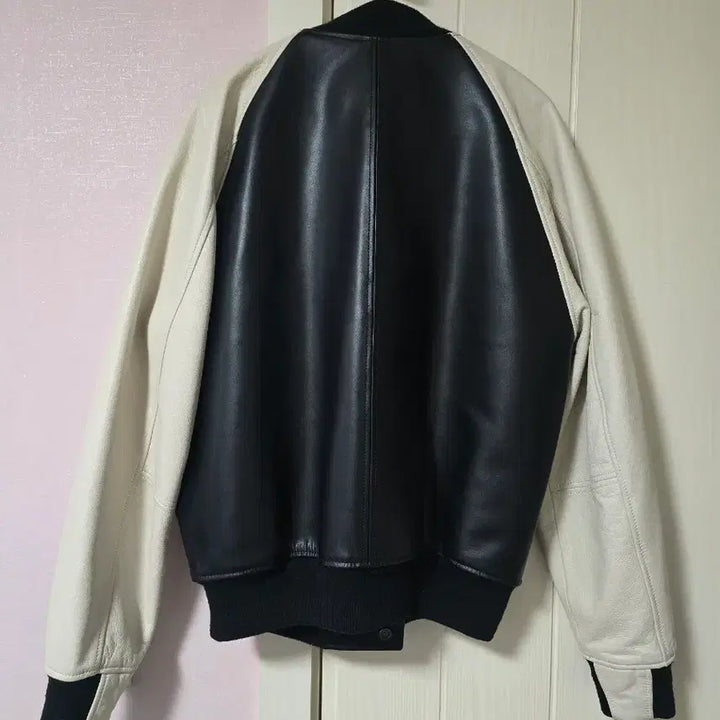 [BUNJANG] TheSuvenirShop Glynn Park All Leather Varsity Jacket / [M] 더수베니어샵 글린파크 올 레더 바시티