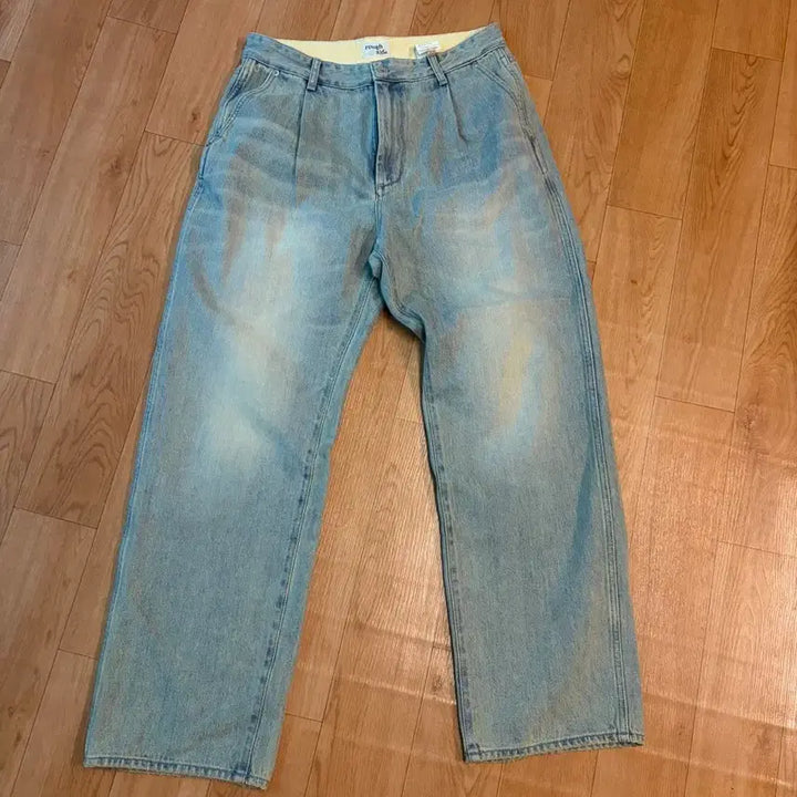 [BUNJANG] Rough Side Drape Denim Jeans / (2)러프사이드 드레이프 데님 블리치