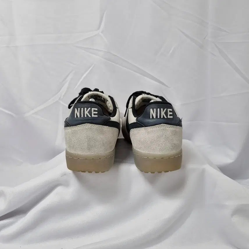 [BUNJANG] Nike Field General Suede Sneakers - Light Orewood - Size 270 / 빈티지하서 270 나이키 필드 제너럴 스웨이드 스니커즈 라이트 오어우드