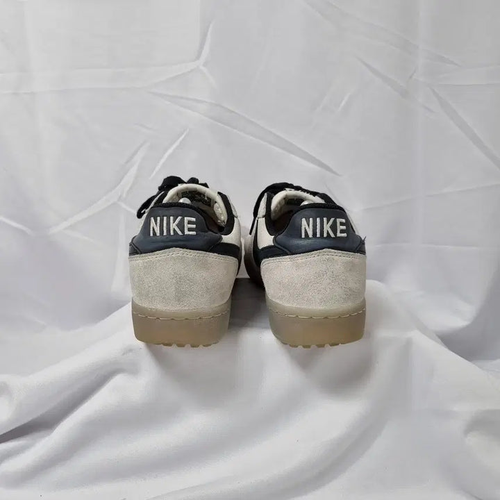 [BUNJANG] Nike Field General Suede Sneakers - Light Orewood - Size 270 / 빈티지하서 270 나이키 필드 제너럴 스웨이드 스니커즈 라이트 오어우드