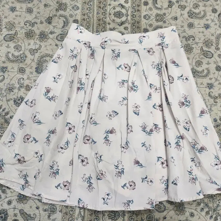 [BUNJANG] Earth Music &amp; Ecology Floral Culottes Pants / 어스뮤직 플로럴 큐롯 팬츠(치마바지) F