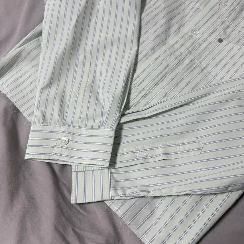 [BUNJANG] Alainne Cut-Off Cropped Stripe Shirt (Mint, Size 1) / 알렌느 컷 크롭 스트라이프 셔츠 민트 1사이즈
