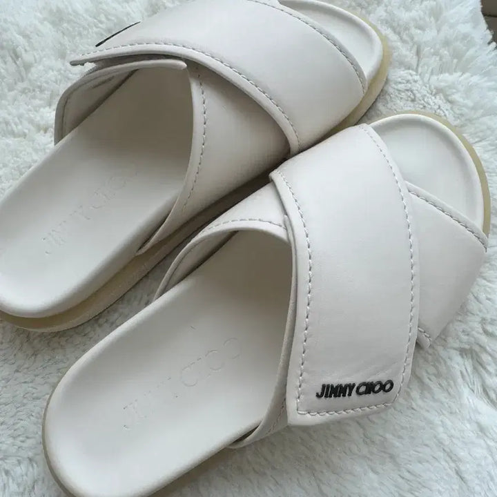 [BUNJANG] Jimmy Choo White Strap Slippers (New) / 지미추 슬리퍼 (새상품)
