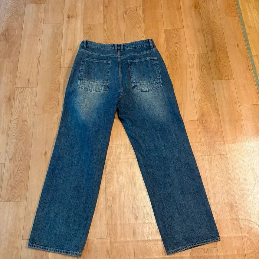 [BUNJANG] Rough Side Drape Denim Medium Blue Jeans / (2)러프사이드 드레이프 데님 미디엄블루