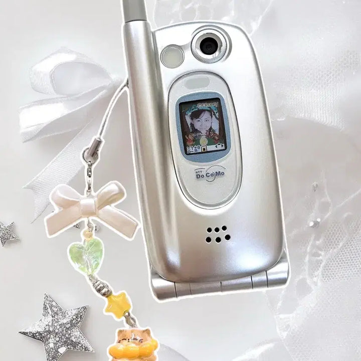 [BUNJANG] Docomo Winnie the Pooh Silver Mockup Phone / 도코모 곰돌이 푸우 화면 실버 목업폰 고전폰 폴더폰