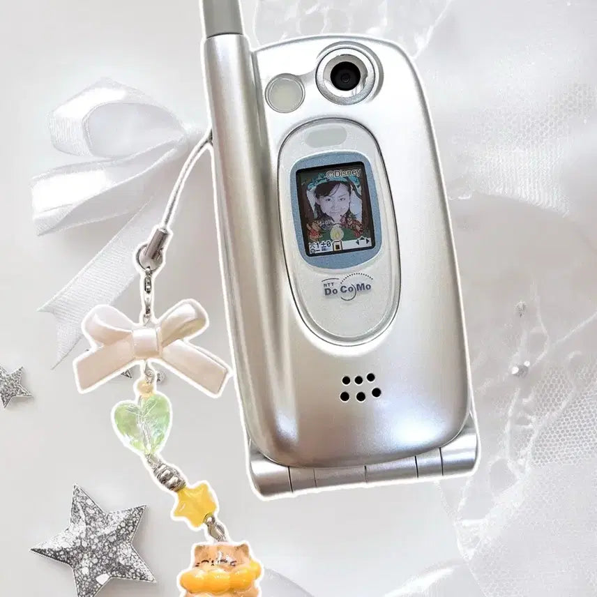 [BUNJANG] Docomo Winnie the Pooh Silver Mockup Phone / 도코모 곰돌이 푸우 화면 실버 목업폰 고전폰 폴더폰