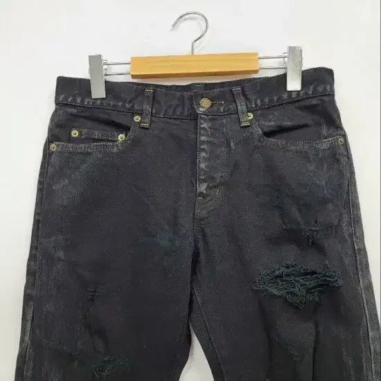 [SOLD OUT] 생로랑/2015fw/허리29/모델357814 Y879F/블랙무파진/청바지