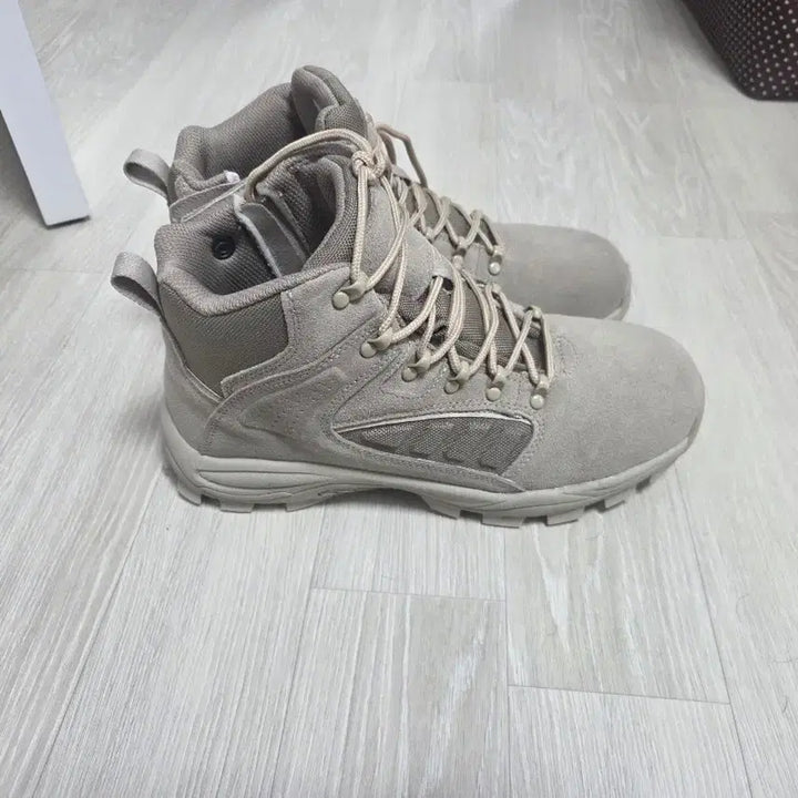 [BUNJANG] HimMan Safety Shoes 275 / 힘맨 안전화 275