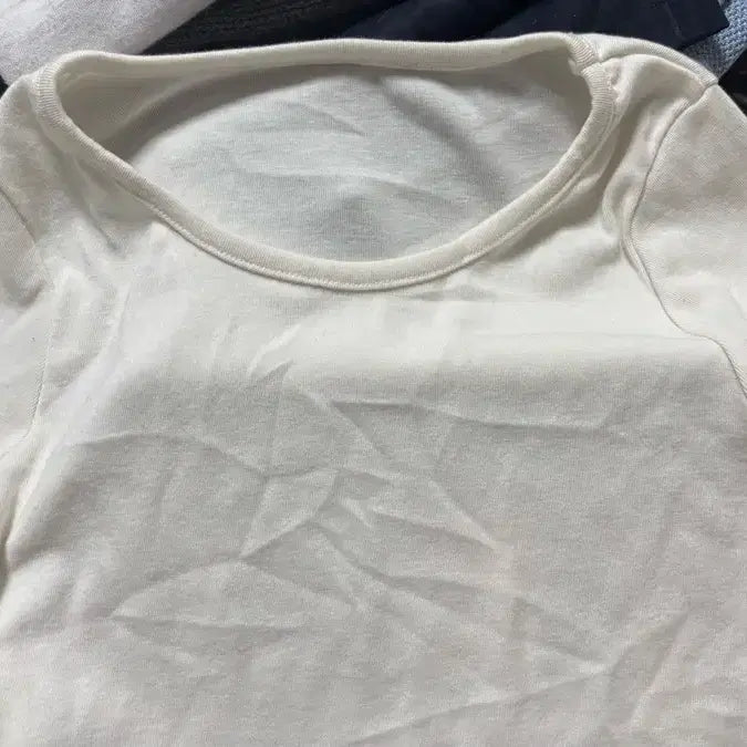 [BUNJANG] White Long Sleeve T-Shirt / 화이트 긴팔 티셔츠