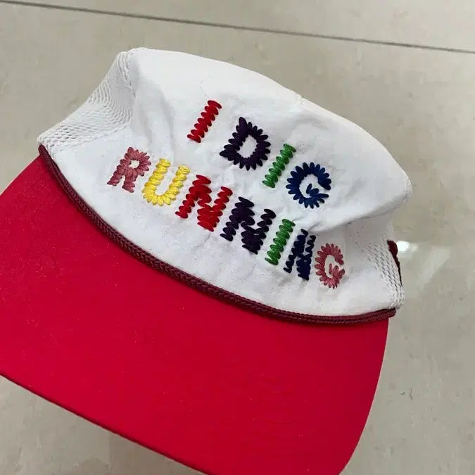 [BUNJANG] Alexxono Rainbow Trucker Cap Running Cap / 알렉스조노 레인보우 트러커캡 러닝캡