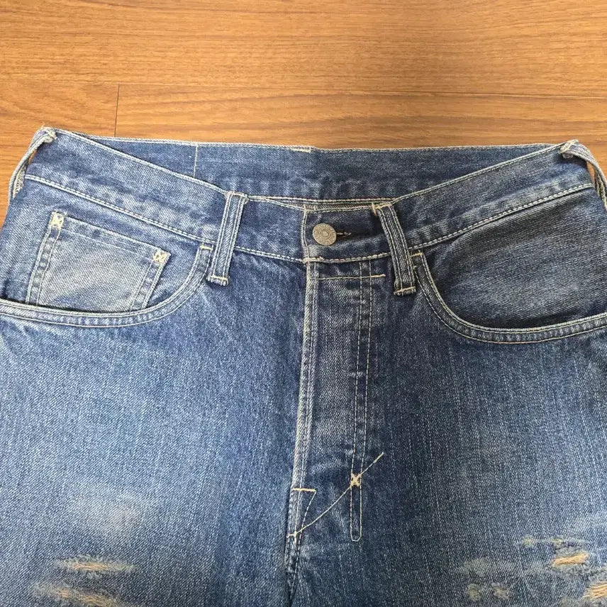 [BUNJANG] EVISU Washed Damage Denim Jeans / [31] 에비수 워싱 데미지 데님