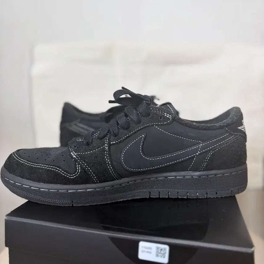[SOLD OUT] 트래비스 스캇 블랙팬텀280