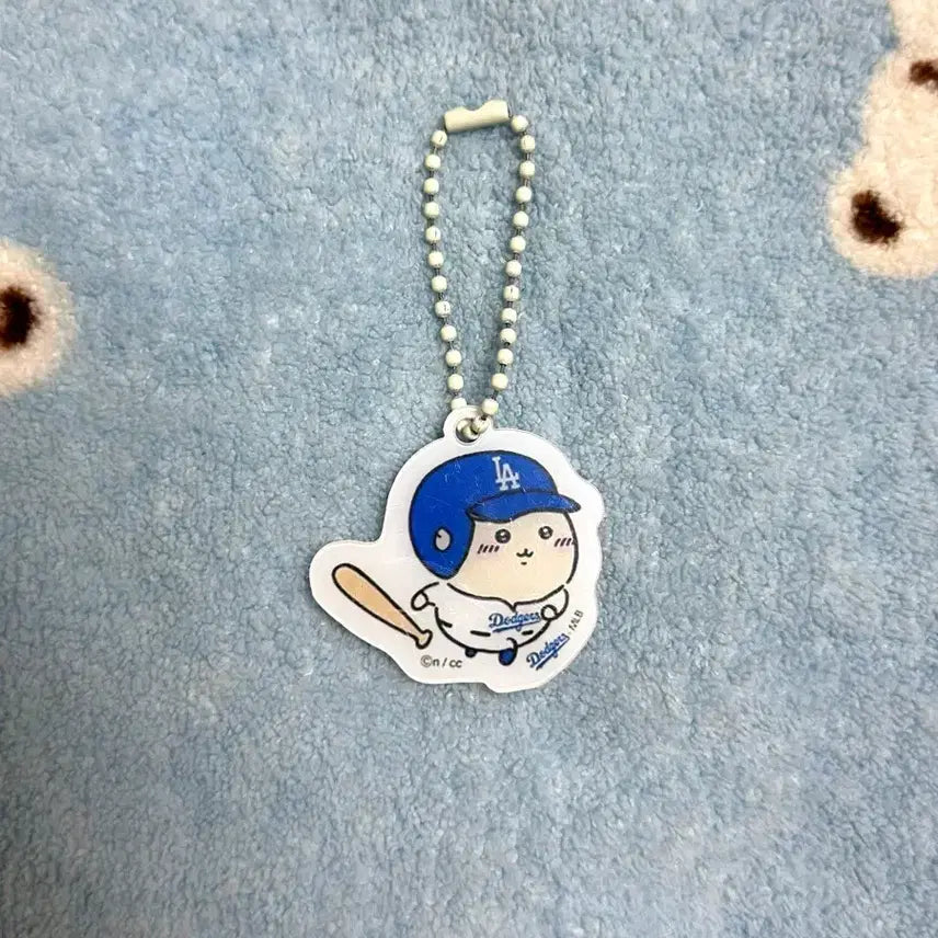 [BUNJANG] Chiikawa Baseball Usagi Acrylic Keychain / 치이카와 야구 우사기 아크릴 키링