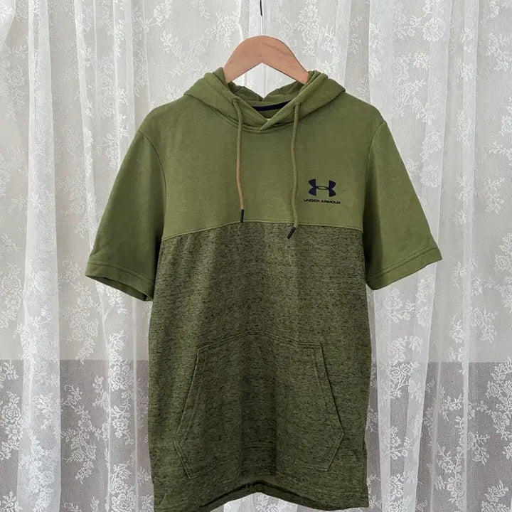[BUNJANG] Under Armour Short Sleeve Hooded T-Shirt - Khaki / S) 언더아머 반팔 후드 티셔츠 카키
