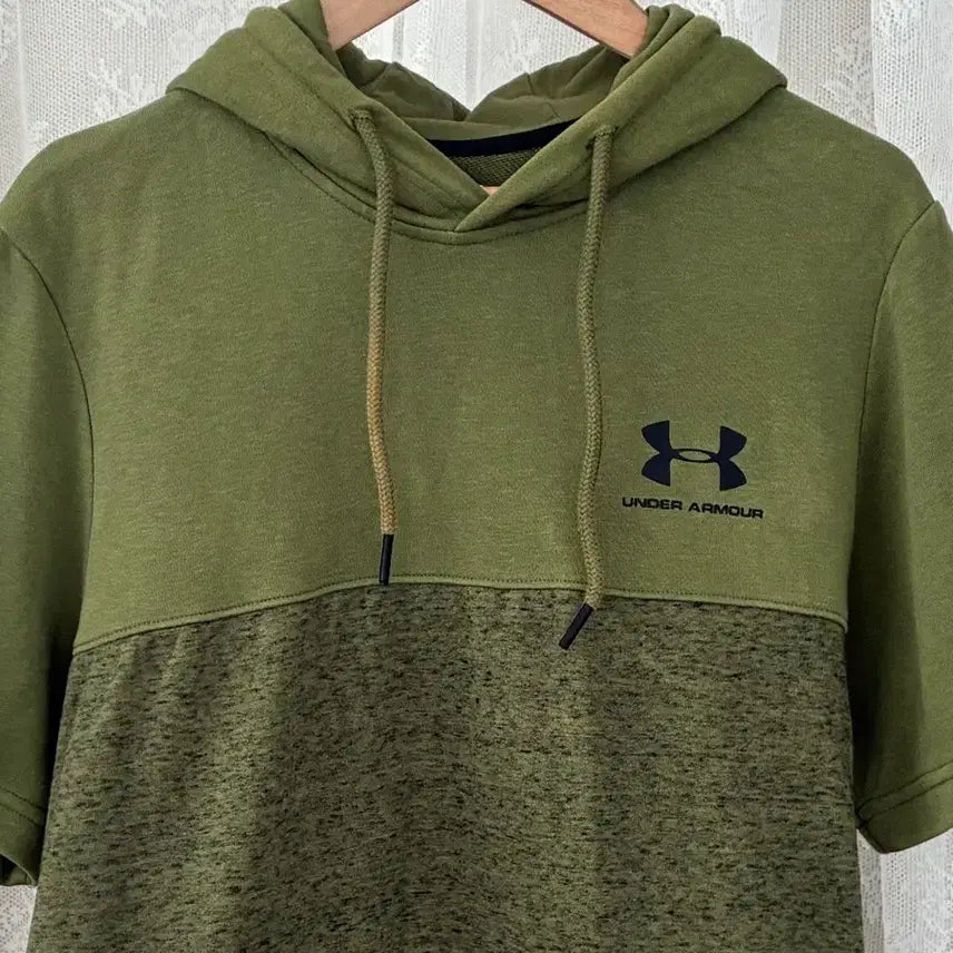 [BUNJANG] Under Armour Short Sleeve Hooded T-Shirt - Khaki / S) 언더아머 반팔 후드 티셔츠 카키