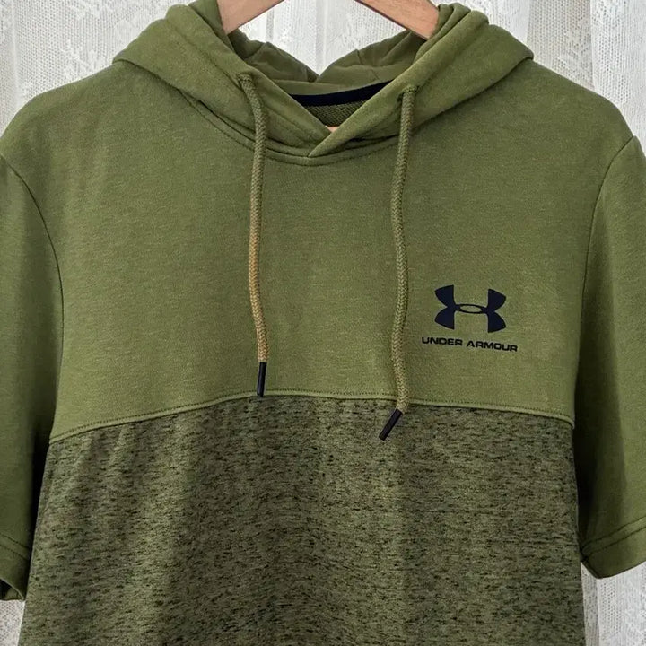 [BUNJANG] Under Armour Short Sleeve Hooded T-Shirt - Khaki / S) 언더아머 반팔 후드 티셔츠 카키
