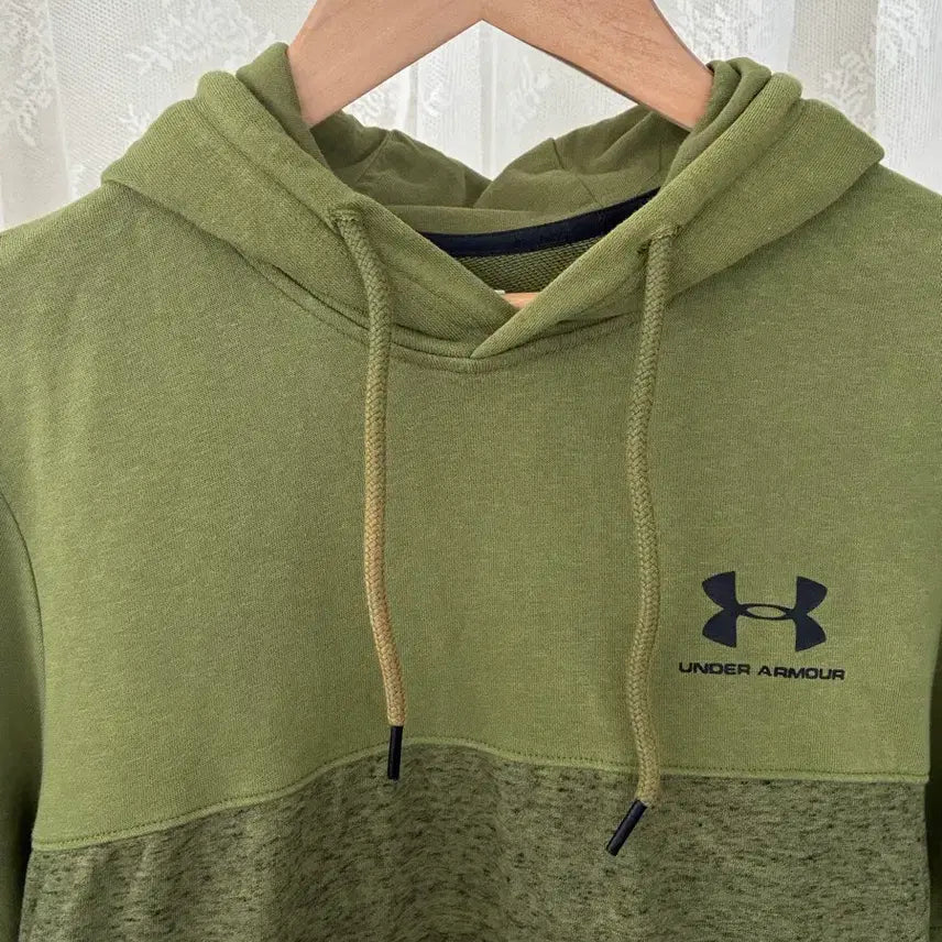 [BUNJANG] Under Armour Short Sleeve Hooded T-Shirt - Khaki / S) 언더아머 반팔 후드 티셔츠 카키