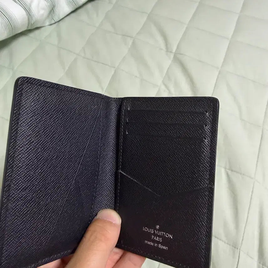 [SOLD OUT] 루이비통 모노그램 카드지갑 블랙