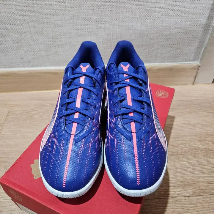 [BUNJANG] Puma Ultra 5 Futsal Shoes (New) / 푸마 울트라 5플레이 (새상품260.270)
