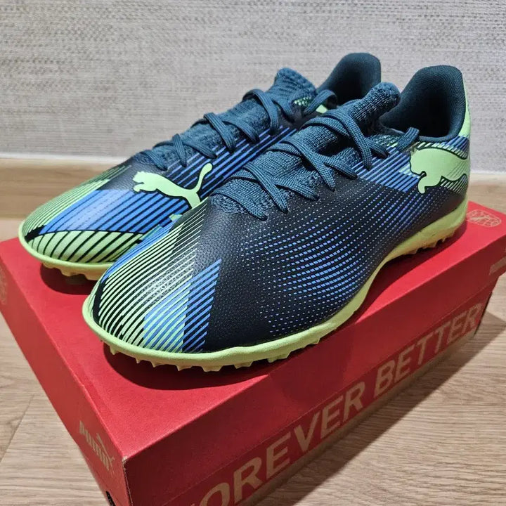 [BUNJANG] Puma Future 7 Play TT Futsal Shoes / 푸마 퓨처 7 플레이 TT 풋살화 (새상품270.275)