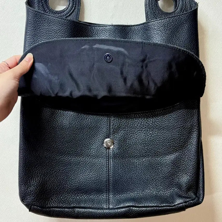 [BUNJANG] Black Leather Tote Shoulder Bag / 신상) 블랙 가죽 토트 숄더백