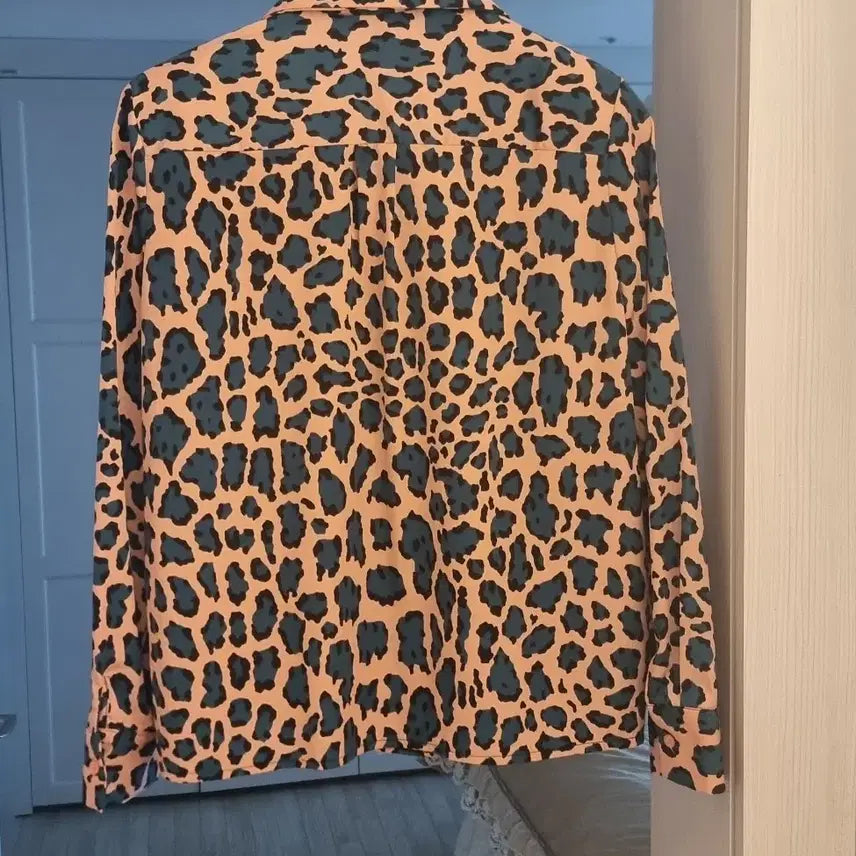 [BUNJANG] Leopard Print Blouse / 호피 블라우스