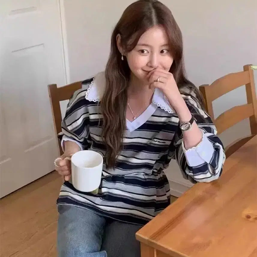 [BUNJANG] 레이스 카라 스트라이프 긴팔 티셔츠 / 레이스 카라 스트라이프 긴팔 티셔츠
