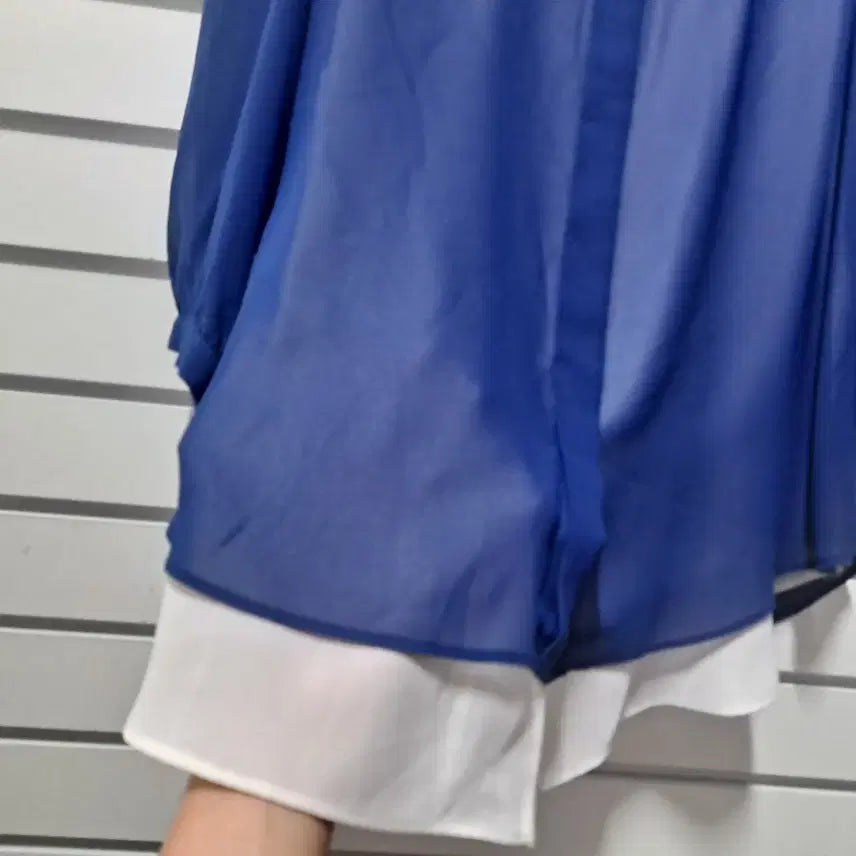 [BUNJANG] 지센 이너있는 하늘하늘 쉬폰블라우스 66/옷장꾸미기 / 지센 이너있는 하늘하늘 쉬폰블라우스 66/옷장꾸미기